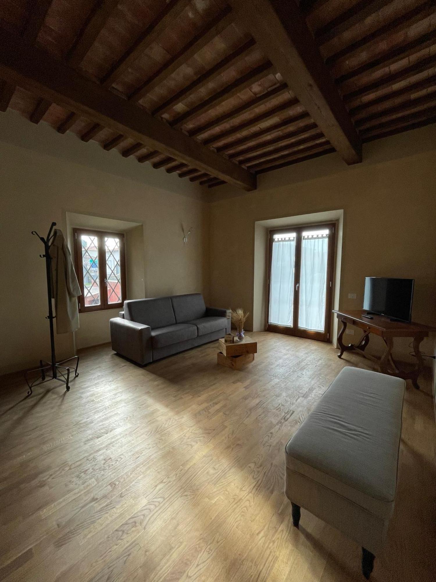 Casa Vacanze Le Due Torri Vada Exterior foto